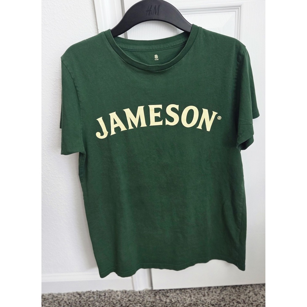 Jameson Irish Whiskey Graphic T-Shirt Green Cotton Small Alcohol Party Tee